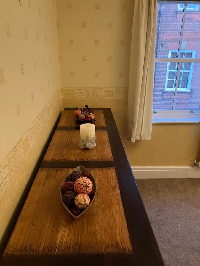 Central Chester Bedrooms Exteriör bild