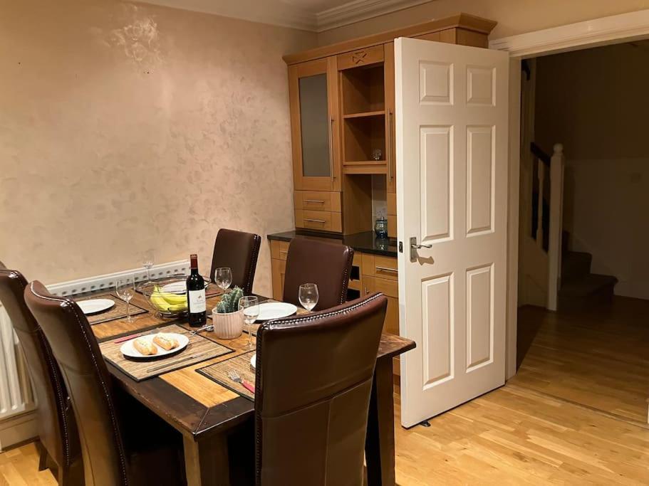 Central Chester Bedrooms Exteriör bild
